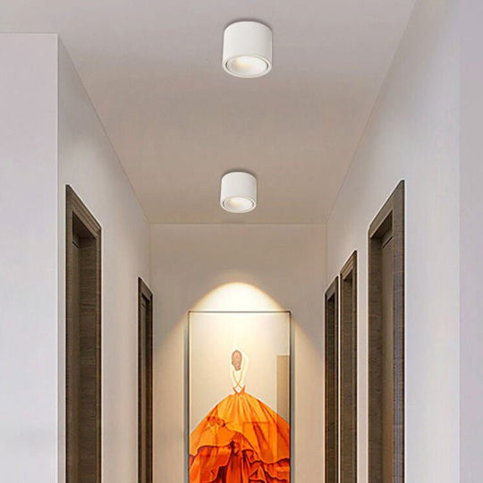 Minimalistic LED Ceiling Light - Adjustable Round Recessed Lamp