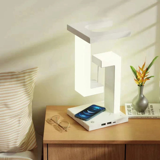 Wireless Charger - Fast Charging - Creates a Magical Atmosphere in Your Room