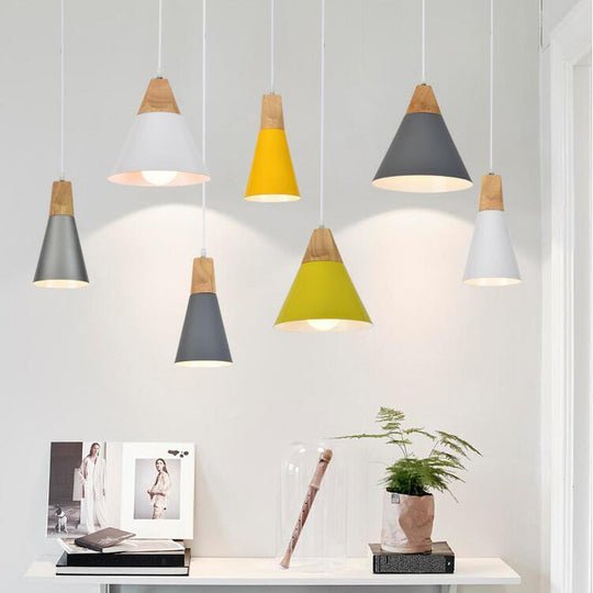 Minimalistic Wooden Pendant Light