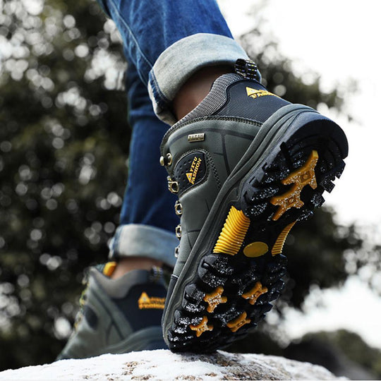 Men's Hiking Shoes with Fur