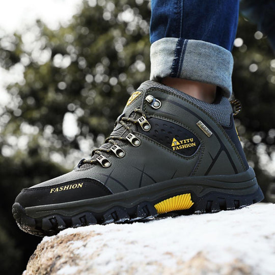 Men's Hiking Shoes with Fur