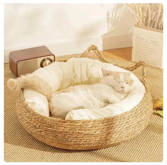 Super Soft and Comfortable Cat Bed