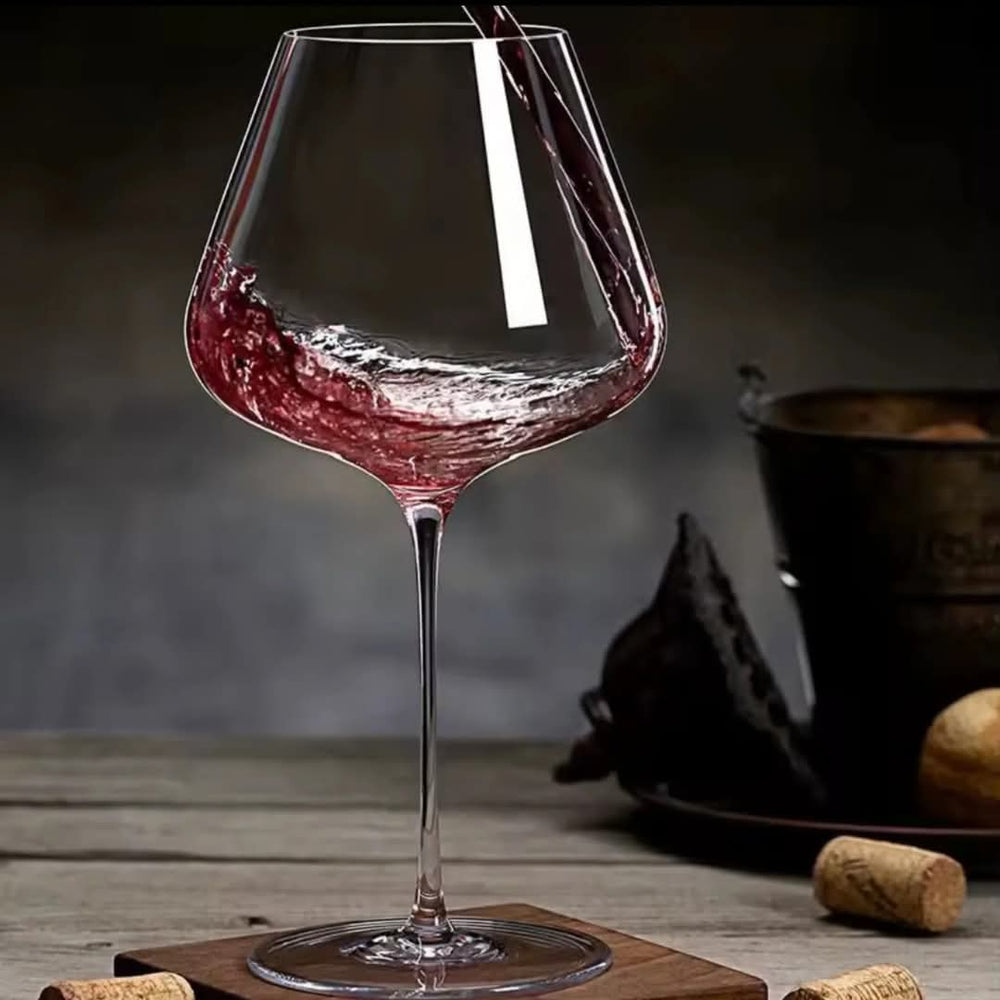 Set of 6 Elegant Wine Glasses