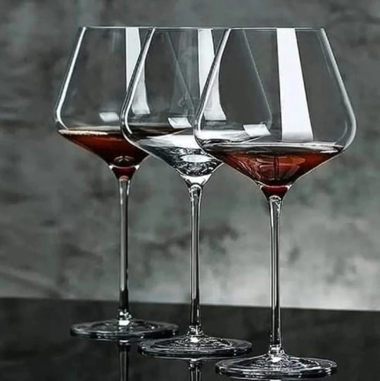 Set of 6 Elegant Wine Glasses