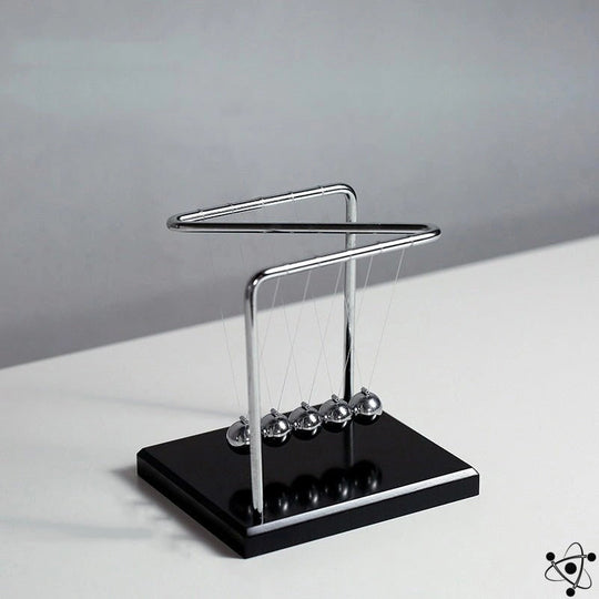 Newton's Pendulum Shape Z
