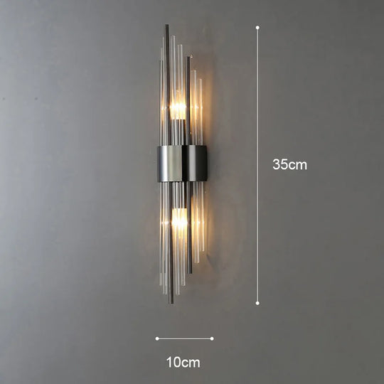 Elegant LED Wall Lamp in Gold