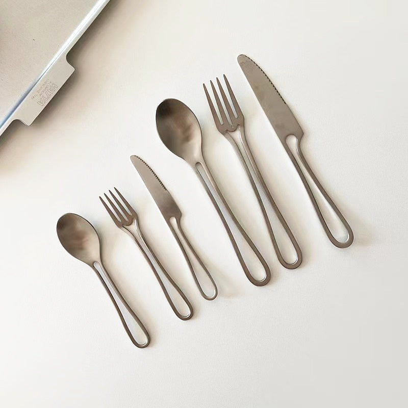 Outline Cutlery Set in Stainless Steel