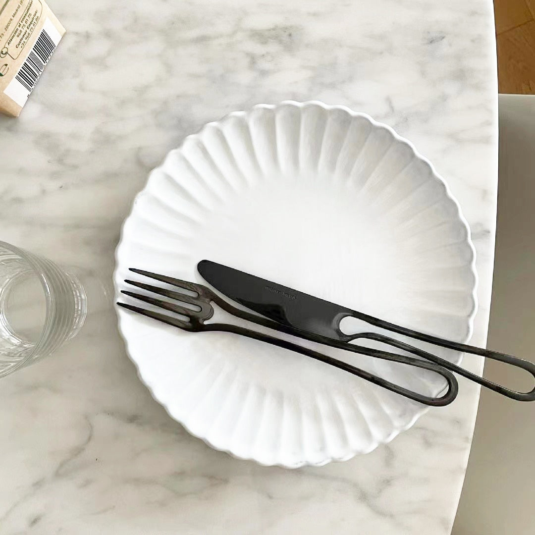 Outline Cutlery Set in Stainless Steel