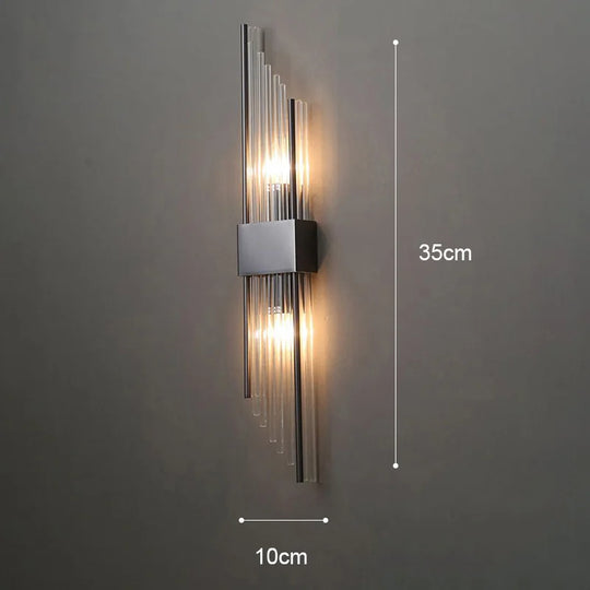 Elegant LED Wall Lamp in Gold