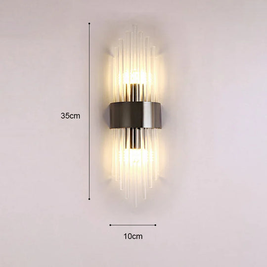 Elegant LED Wall Lamp in Gold