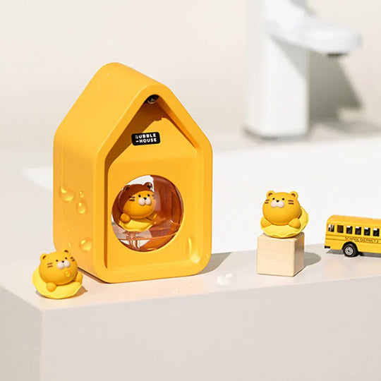 Automatic Foam Dispenser for Animal Care