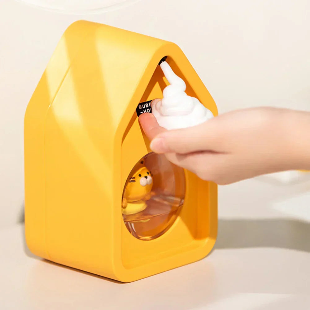 Automatic Foam Dispenser for Animal Care