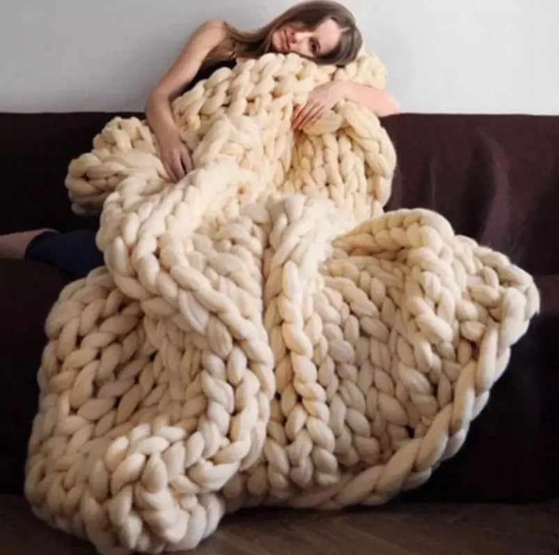 Chunky Knit Blanket – Cozy Wool Blanket for Every Room – Soft & Warm – Perfect for Sofa and Bed