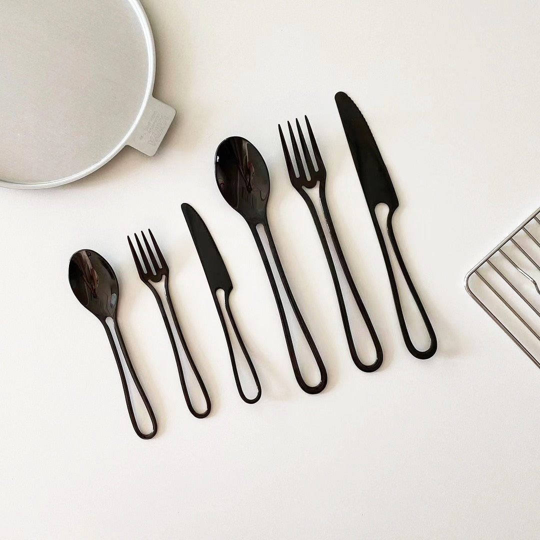 Outline Cutlery Set in Stainless Steel