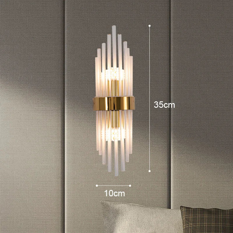 Elegant LED Wall Lamp in Gold