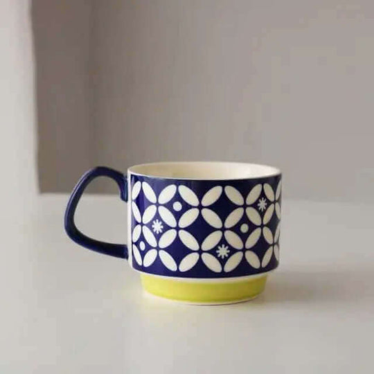Outstanding Retro Coffee Mugs Made of Ceramic – Available in 8 Different Patterns