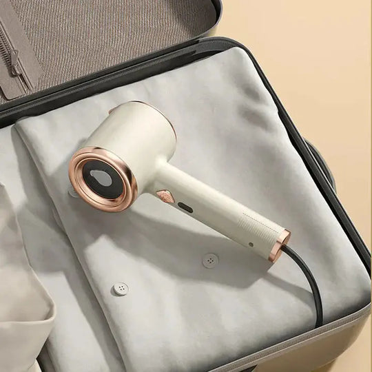 Portable Hand Steamer – Achieve Wrinkle-Free Clothes Anywhere