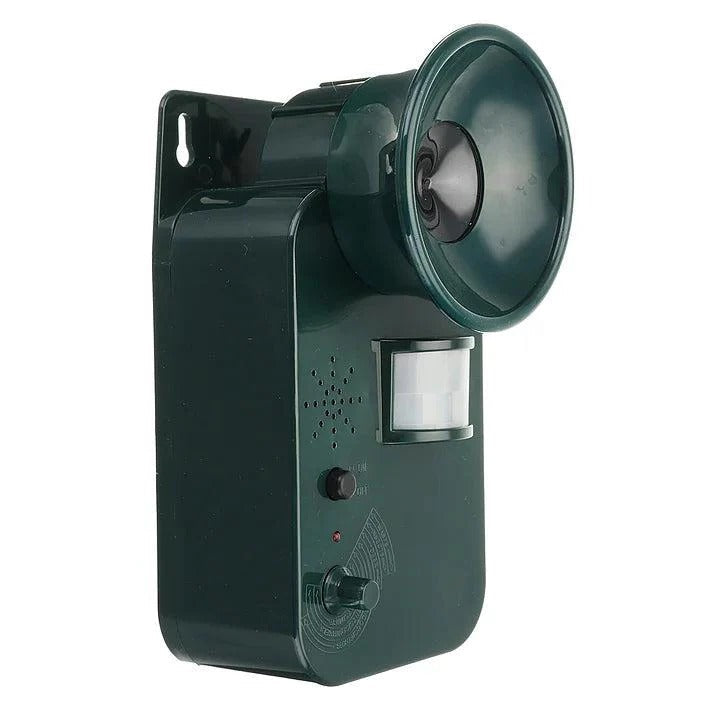 5000sqft 9v DC Ultra Sonic Cordless Pest Animal Repeller Outdoor Safely Repel Various Animals