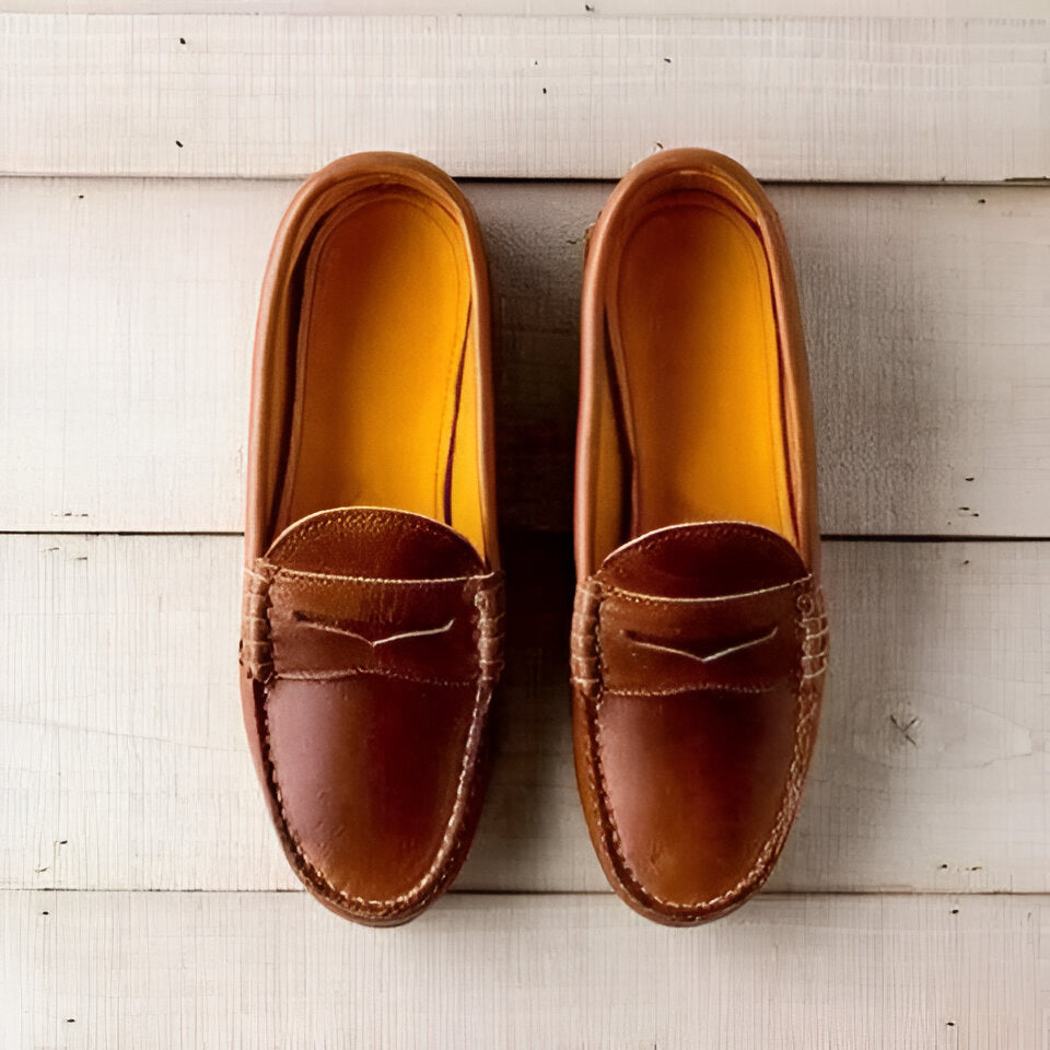 Women’s Retro PU Leather Low Heel Slip-On Loafer