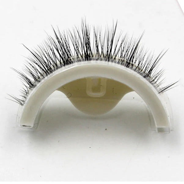 Self-Adhesive Eyelashes with Washable and Reusable Design