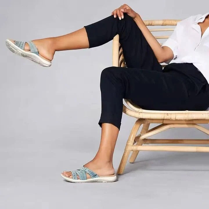 Adjustable Women’s Slide Sandals with Open Toe Design