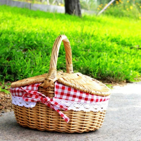 Woven Willow Picnic Basket with Removable Cotton Liner
