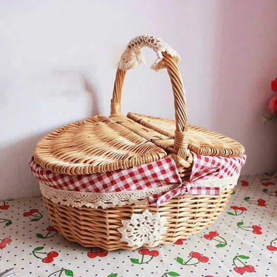 Woven Willow Picnic Basket with Removable Cotton Liner