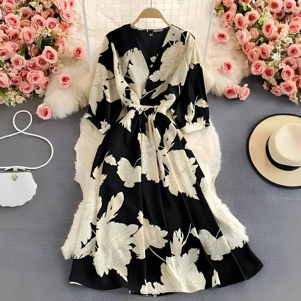 Floral Chiffon Summer Dress with V-Neck and Puff Sleeve Detail