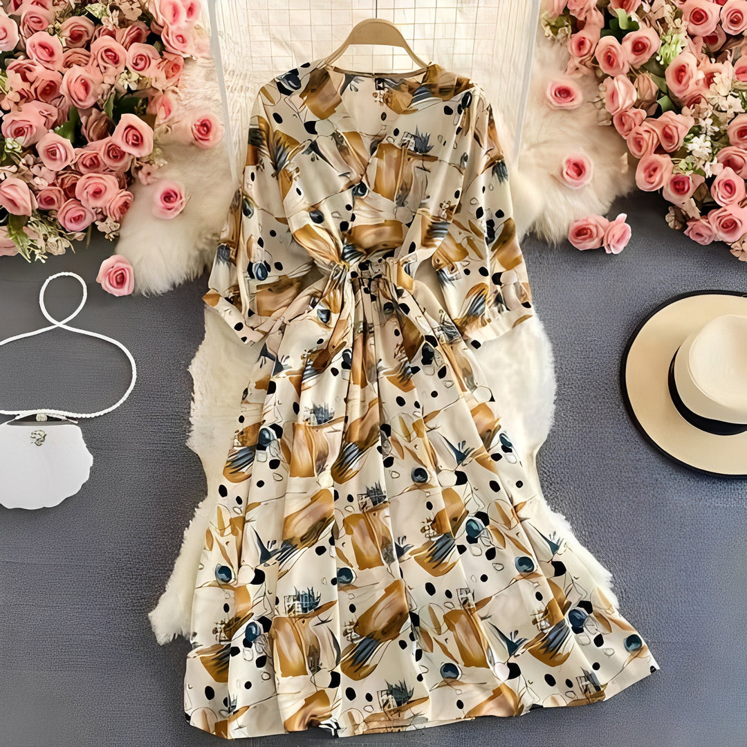 Floral Chiffon Summer Dress with V-Neck and Puff Sleeve Detail
