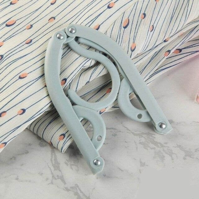 Portable Foldable Clothes Hanger for Travel