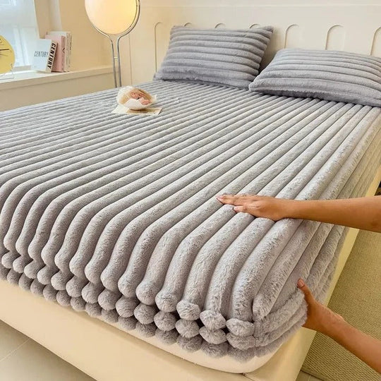 Fitted Bed Sheet with Deep Pocket Design