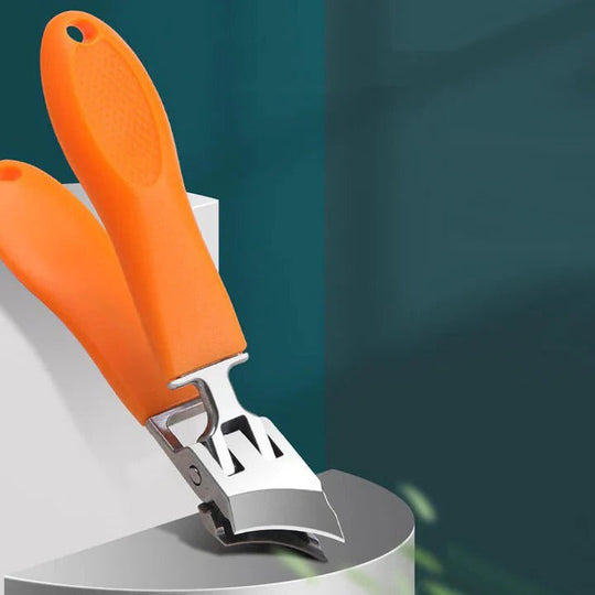 Wide Jaw Nail Clippers with Reinforced Cutting Edge