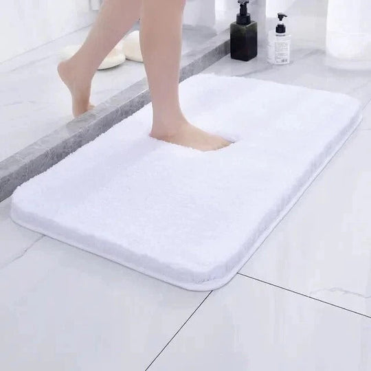 Faux Fur Bathroom Rug with Non-Slip Grip and Thick Cushion Design