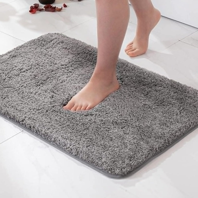 Faux Fur Bathroom Rug with Non-Slip Grip and Thick Cushion Design