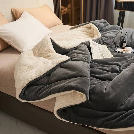 Soft Plush Fleece Throw Blanket for Couch and Bed Use