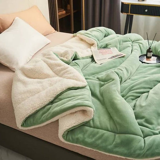 Soft Plush Fleece Throw Blanket for Couch and Bed Use