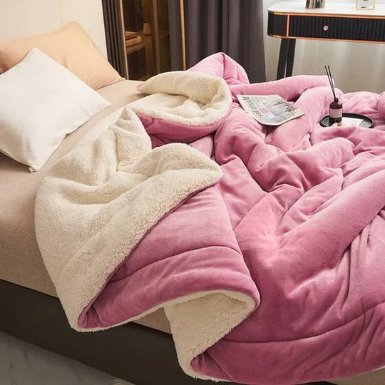 Soft Plush Fleece Throw Blanket for Couch and Bed Use