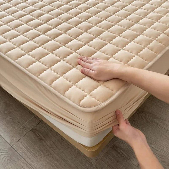 Deep Pocket Mattress Protector with Waterproof Quilted Layer