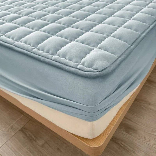 Deep Pocket Mattress Protector with Waterproof Quilted Layer