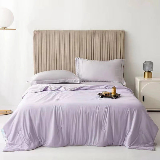 Lightweight Cooling Blanket with Ice Silk Fabric for Summer