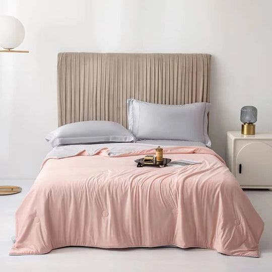Lightweight Cooling Blanket with Ice Silk Fabric for Summer