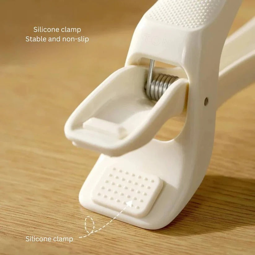 Silicone Oven Grip Pad with Non-Slip Texture for Hot Cookware Handling