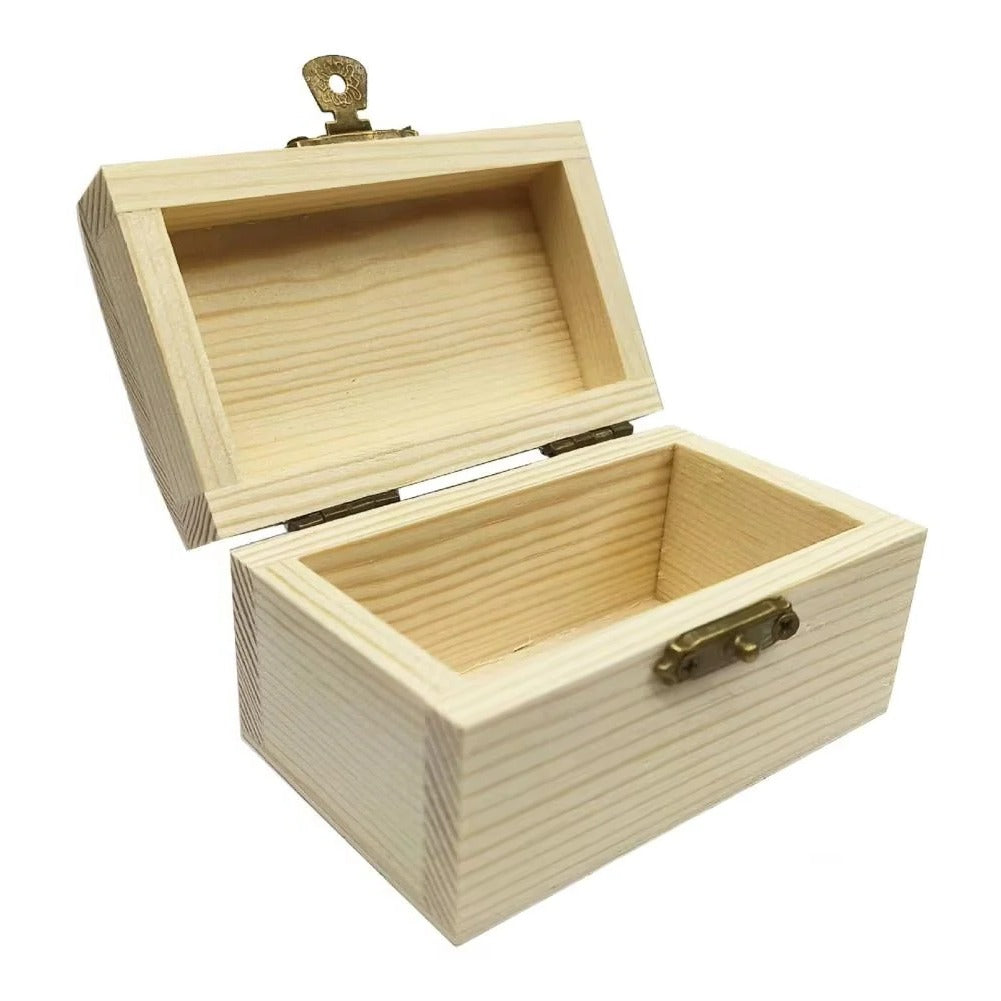 Pine Wood Treasure Chest with Hinged Lid and Locking Clasp for DIY Projects
