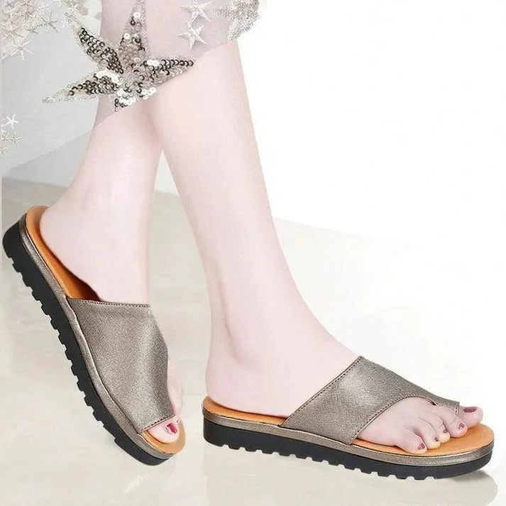 Women's Thick Sole Platform Sandals with Toe Ring Strap and Suede Upper Finish