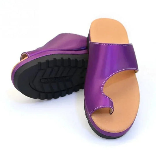 Women's Thick Sole Platform Sandals with Toe Ring Strap and Suede Upper Finish