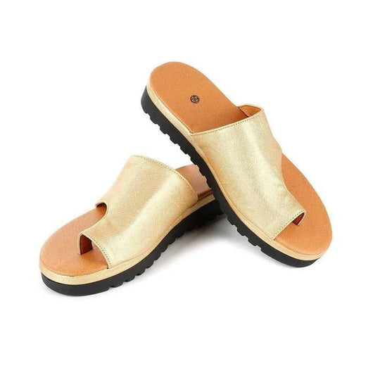 Women's Thick Sole Platform Sandals with Toe Ring Strap and Suede Upper Finish